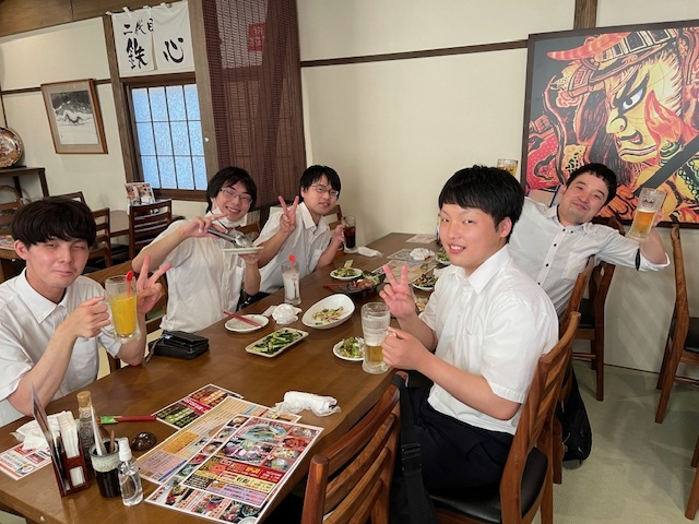社員座談会・食事会